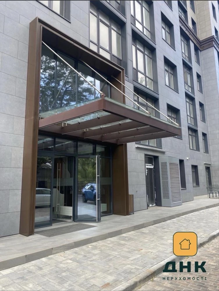 Shchevchenko Prospect. Park Pobedy. Two-room apartment in new