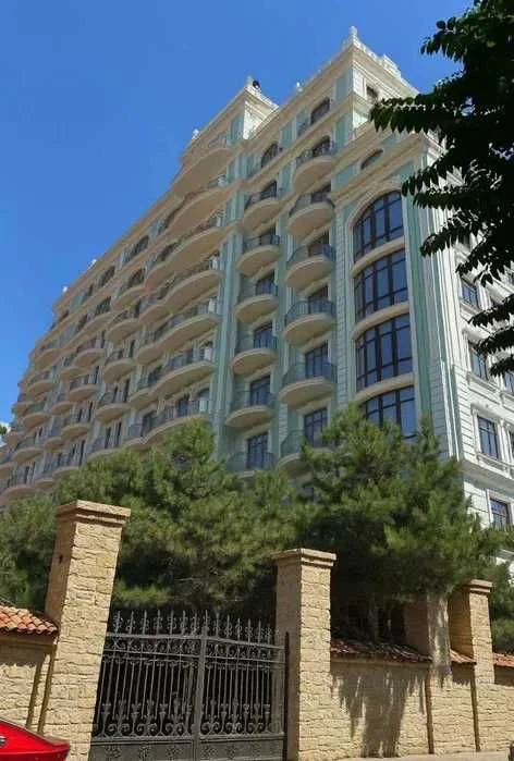 3-room apartment in a club house Biarritz!! Without commission!