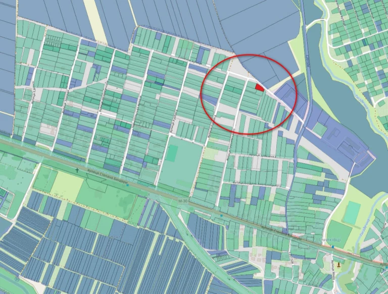 Sale of land plot for residential development on Street Grusev