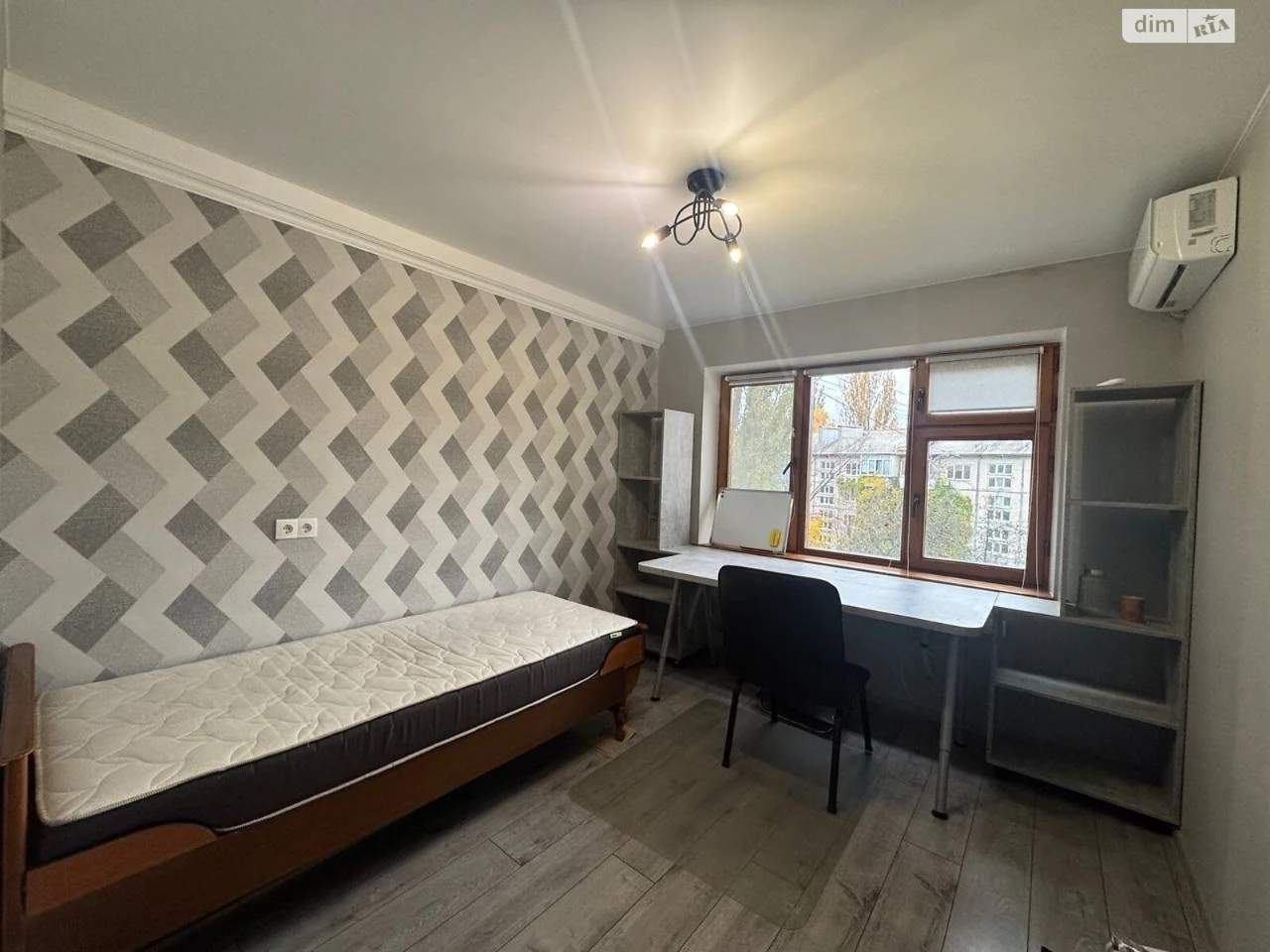 Long-Term Rental Apartment, Zalesnitsyi Massiv