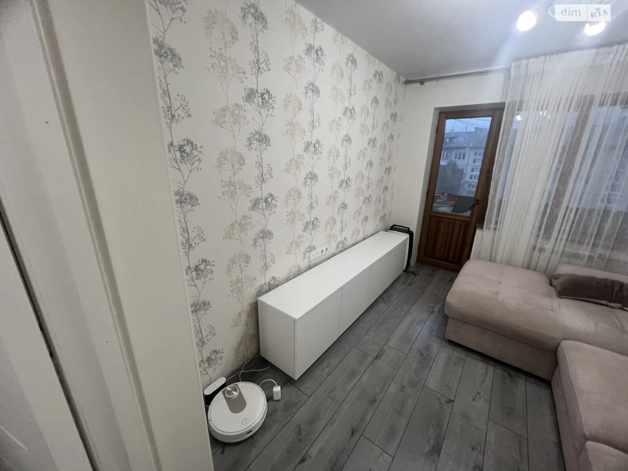 Long-Term Rental Apartment, Zalesnitsyi Massiv