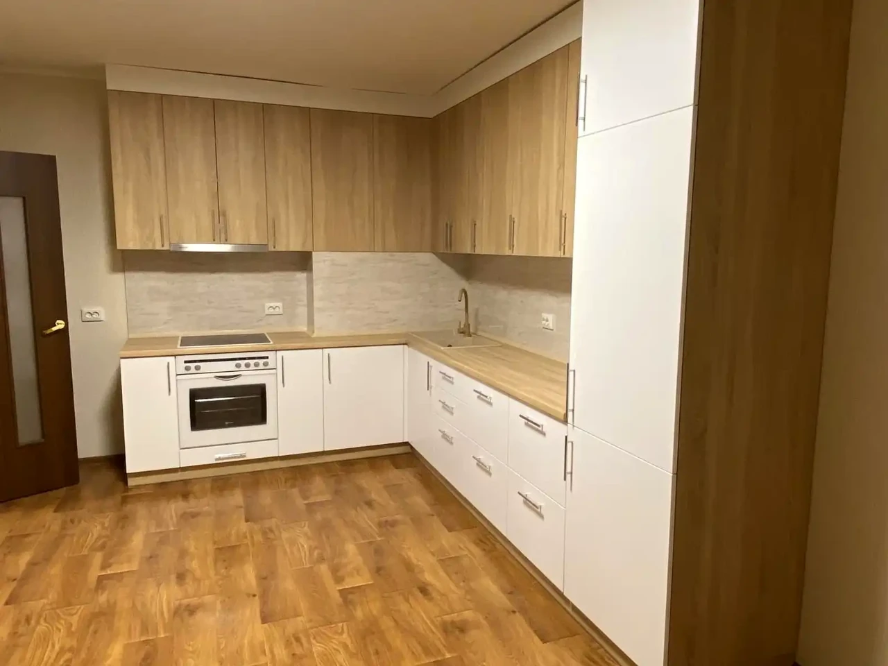 Оренда квартири 2-кімн. 73 м² 10/25 пов.