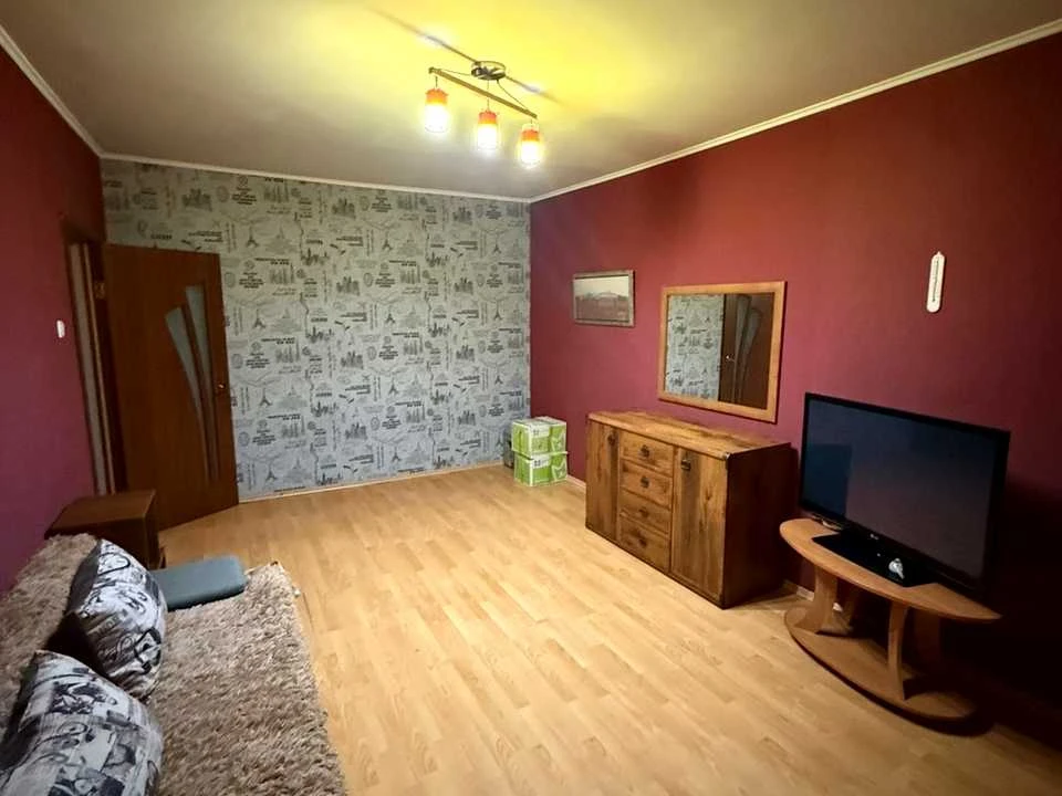 Apartment. Kyiv, Chornobylska St.