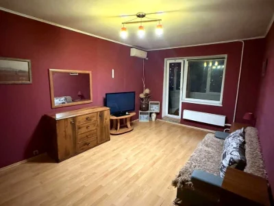 Apartment. Kyiv, Chornobylska St.