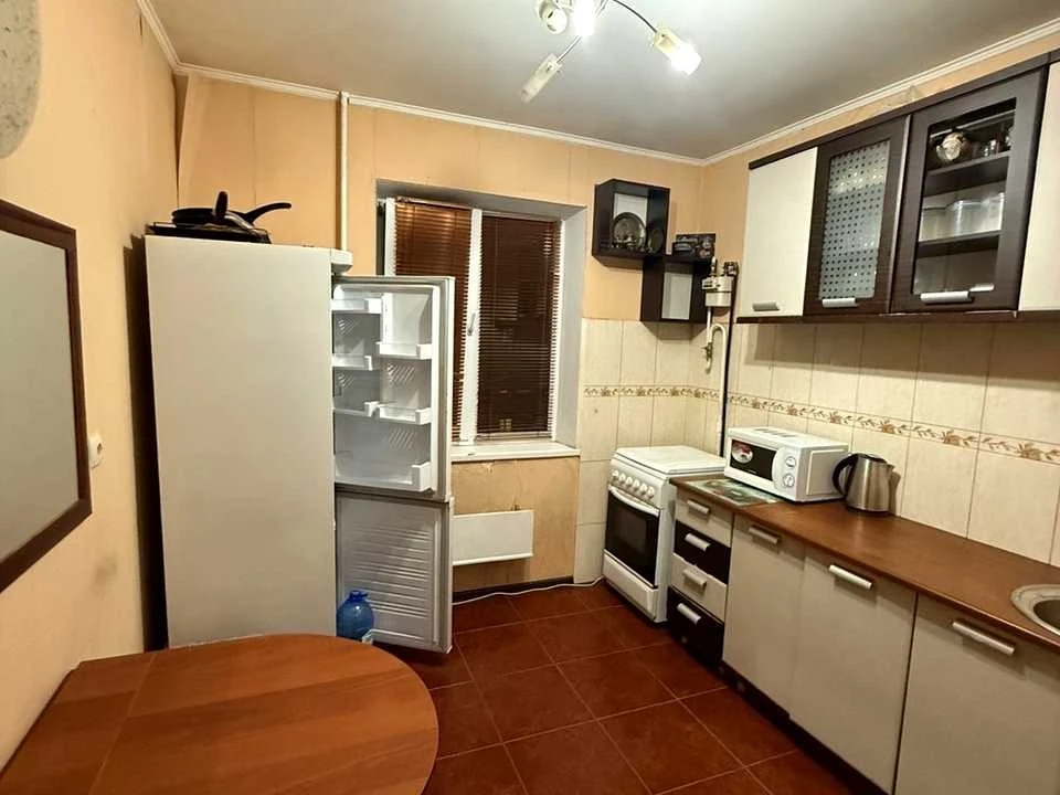 Apartment. Kyiv, Chornobylska St.