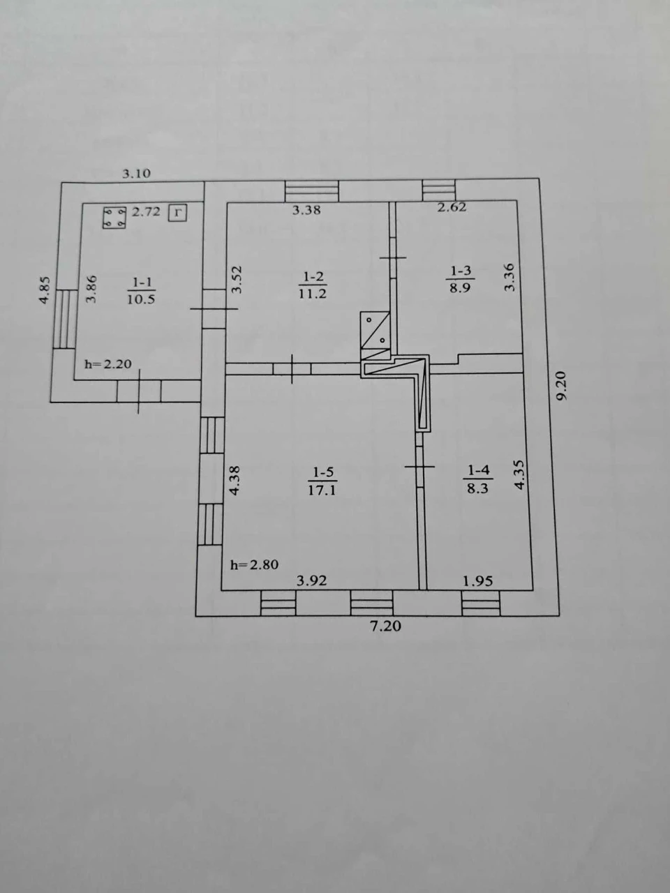 For sale: 3-room house with all amenities. Plot of 50 acres.
