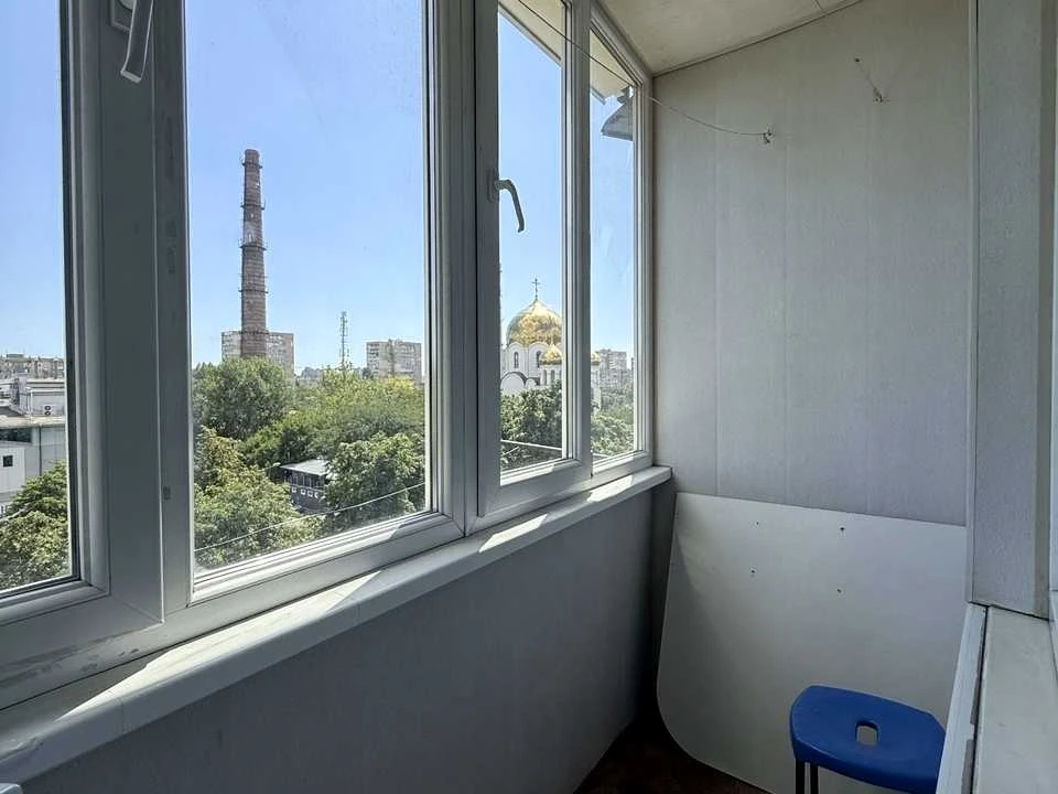 Apartment. Odessa, Akademika Koroleva Street
