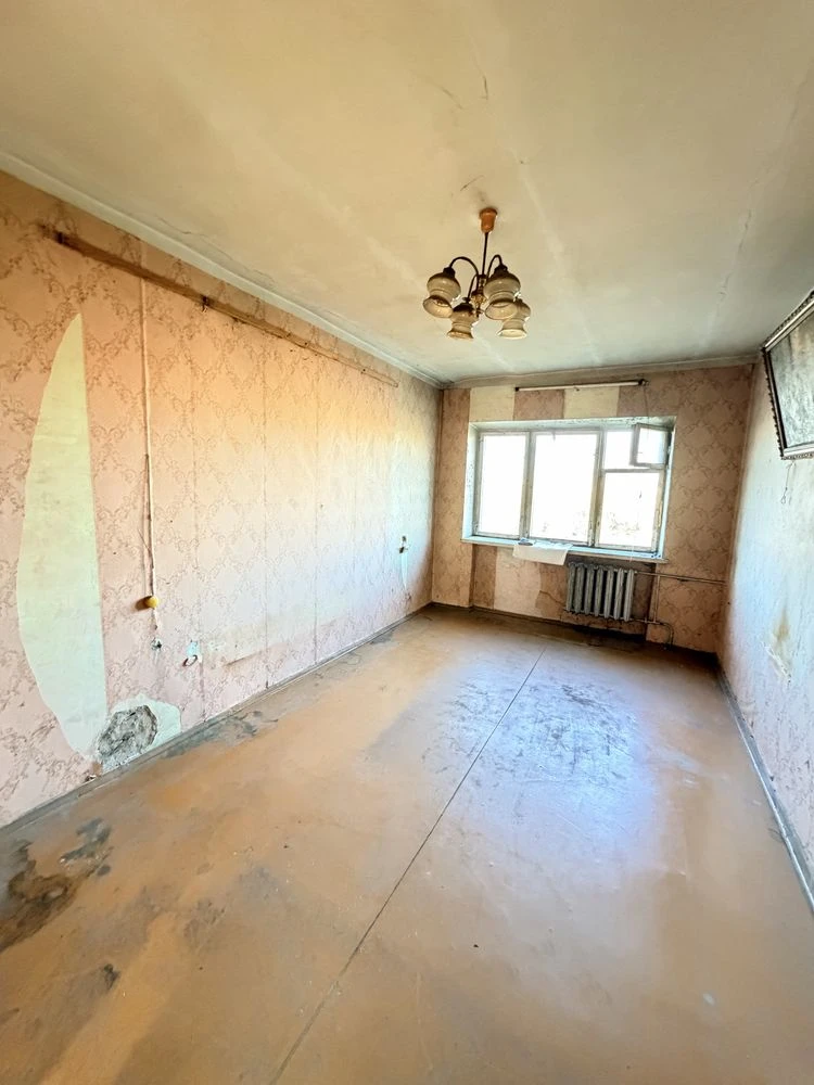 Three-room apartment on Zalznaka
