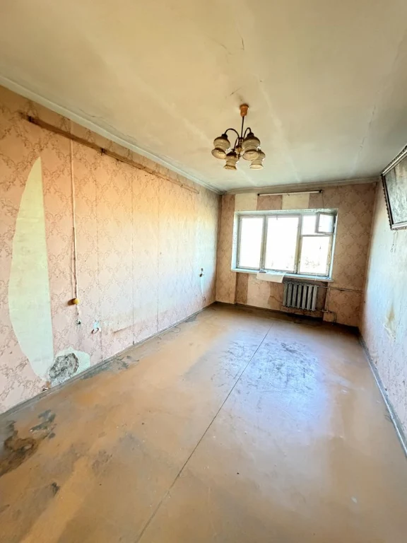Three-room apartment on Zalznaka