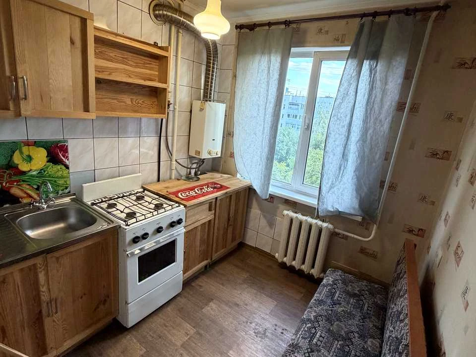 Apartment. Chernihiv, Kozatska Street