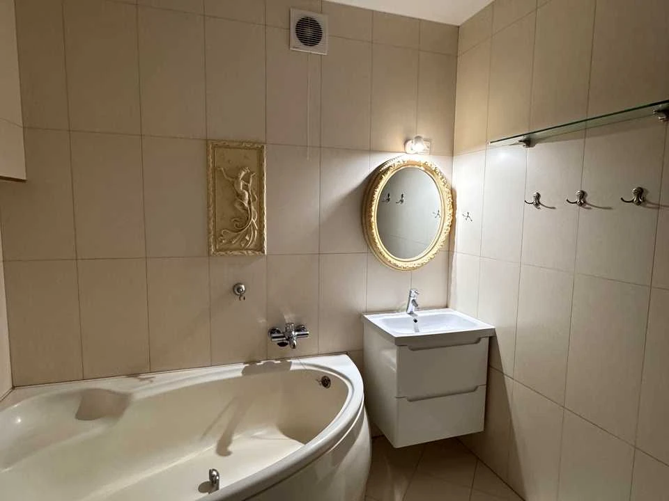 Apartment. Lviv, Plovaya Street