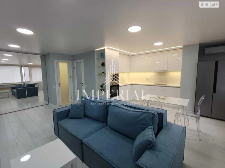 Long-Term Rental Apartment, Pecerskyi