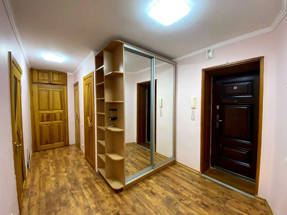 Квартира. Киев, Берестейский просп.