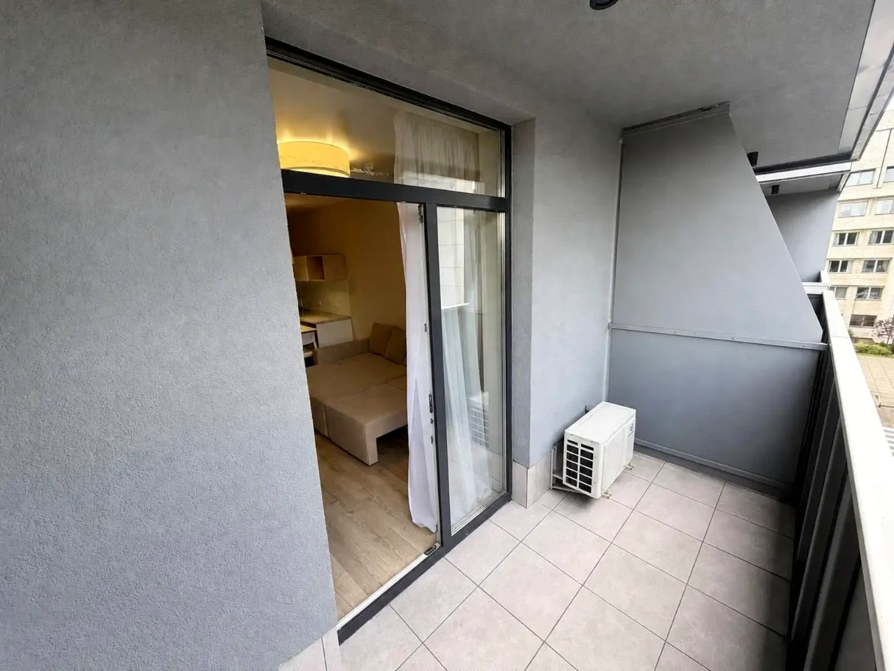 Rent 1-bedroom apartment 30 m² on the 4th floor.