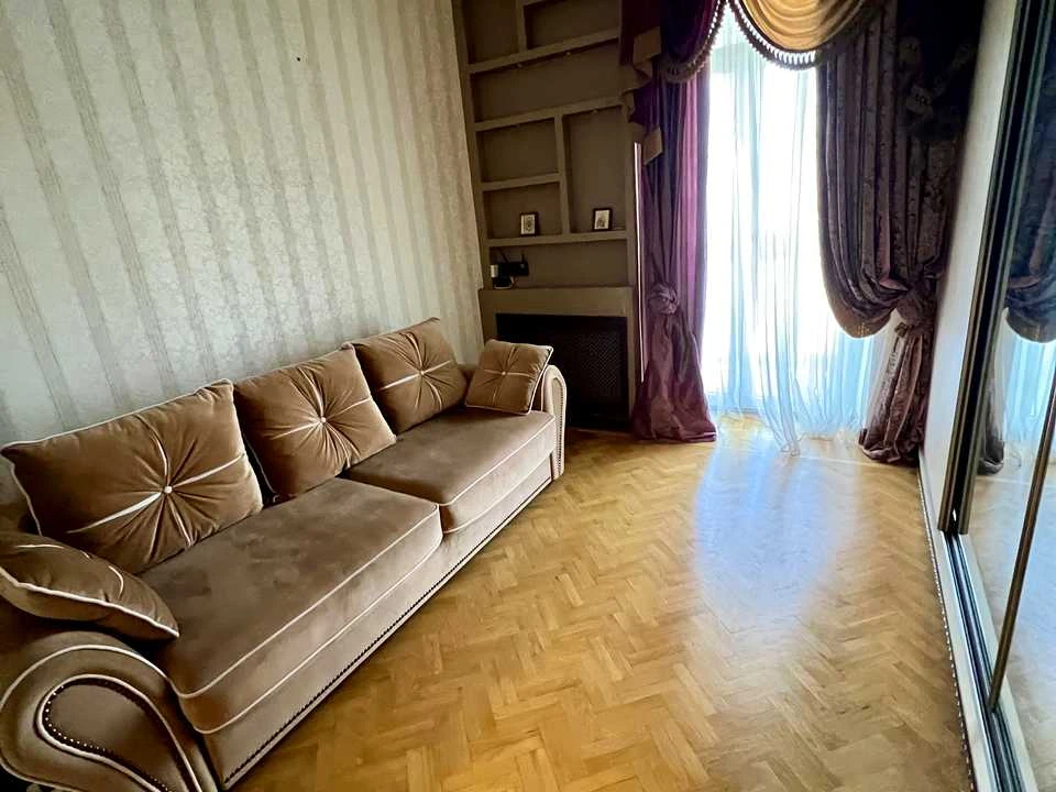 Apartment. Miroysytska St., Kharkiv