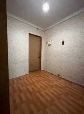 Sale of a spacious 1-bedroom apartment in a brick building