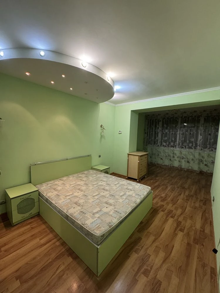 Продаётся современная квартира Центр
