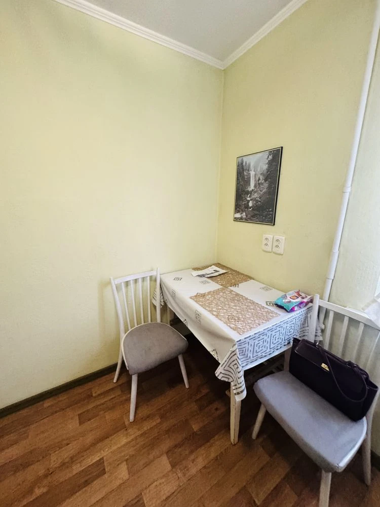 Sale of a 1-room apartment with renovation in the city of Novi Rozdol.