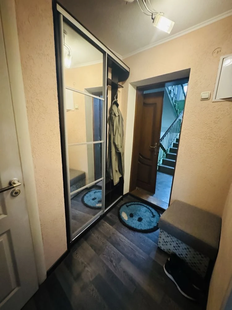 Sale of a 1-room apartment with renovation in the city of Novi Rozdol.