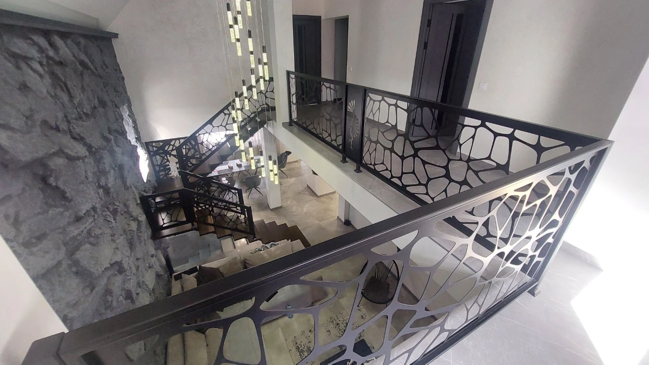 House for sale opposite Bozdos Park!