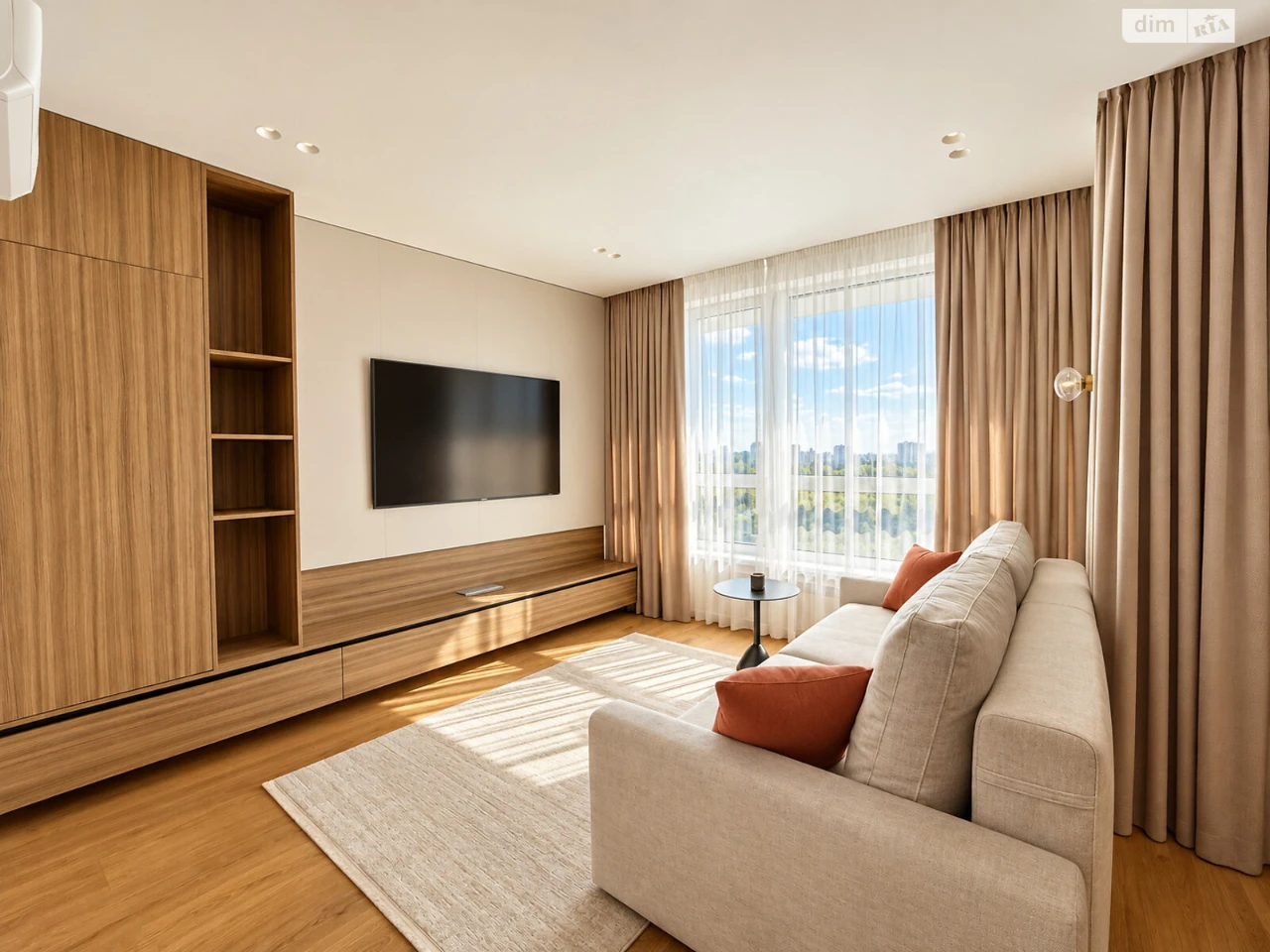 Long-Term Rental Apartment, Pozniaky
