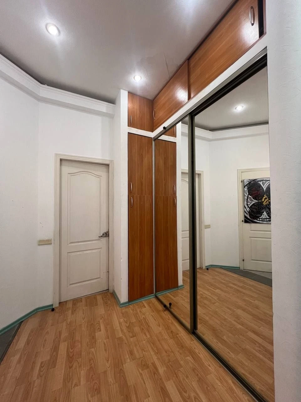 Продається 3-кімнатна квартира, Центр, Сумський ринок, Центральний парк