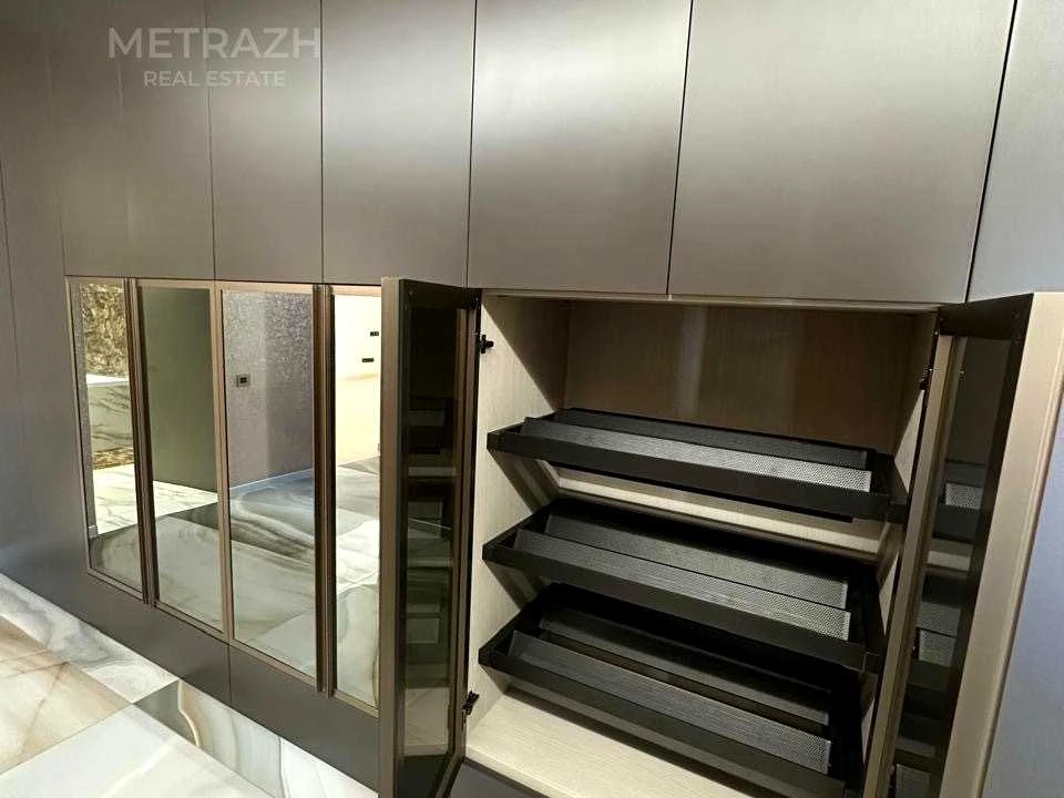 Apartment. Kharkiv, Otakara Yarosh Avenue.