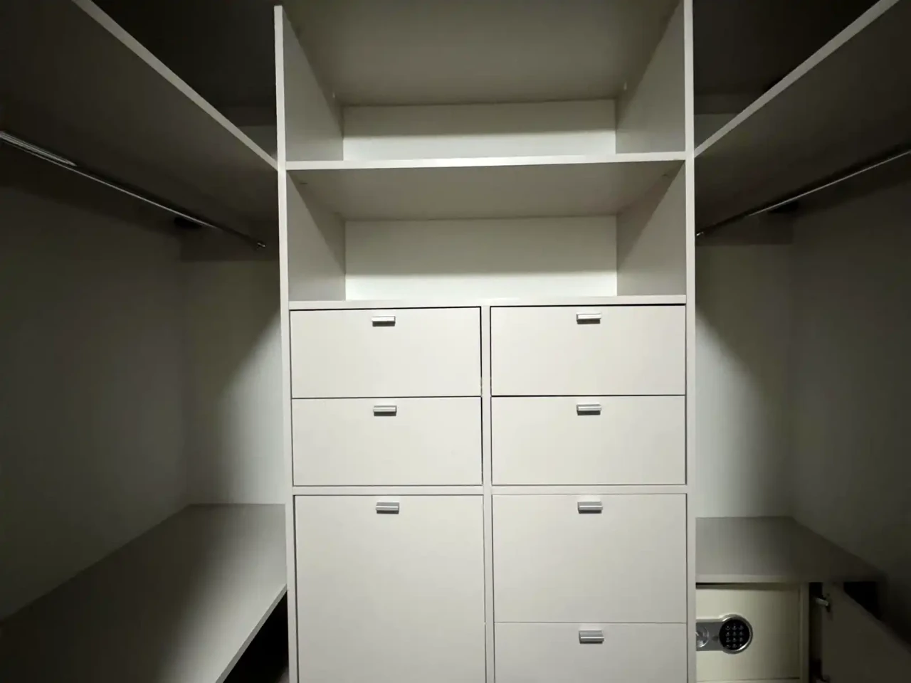 Оренда квартири 2-кімн. 505 м² 16/23 пов.