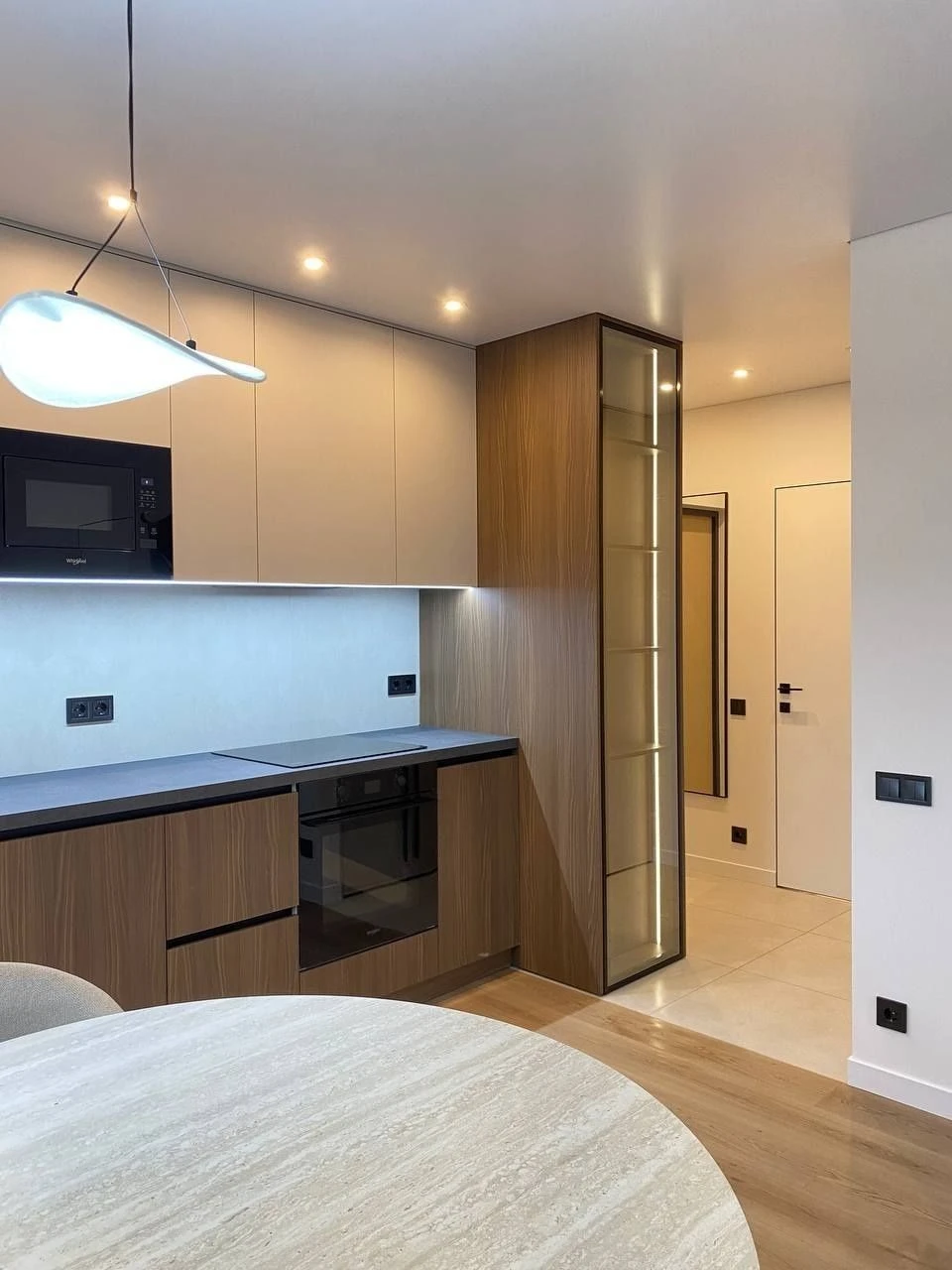 Rent apartment in the Novaya Angliya residential complex (lift works)