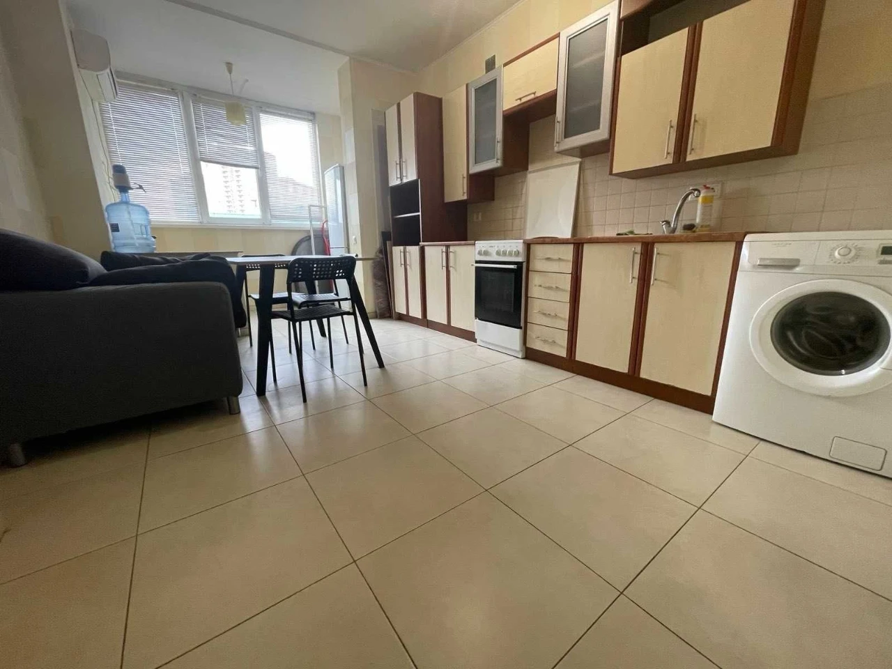 Rent a lovely 2-room apartment on Hmyri, 6