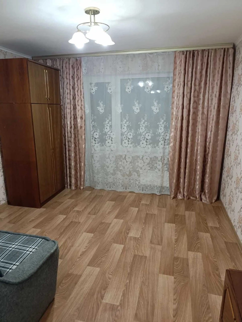 Сдам 1-комн. Деснянский район, Требичи ул. Оноре де Бальзака 65, 2-10 этаж, квартира 38-17-9.