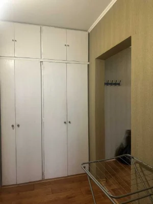 Rent 2 bedroom apartment on вул. Срібнокільська, 5 minutes from metro Poczyna