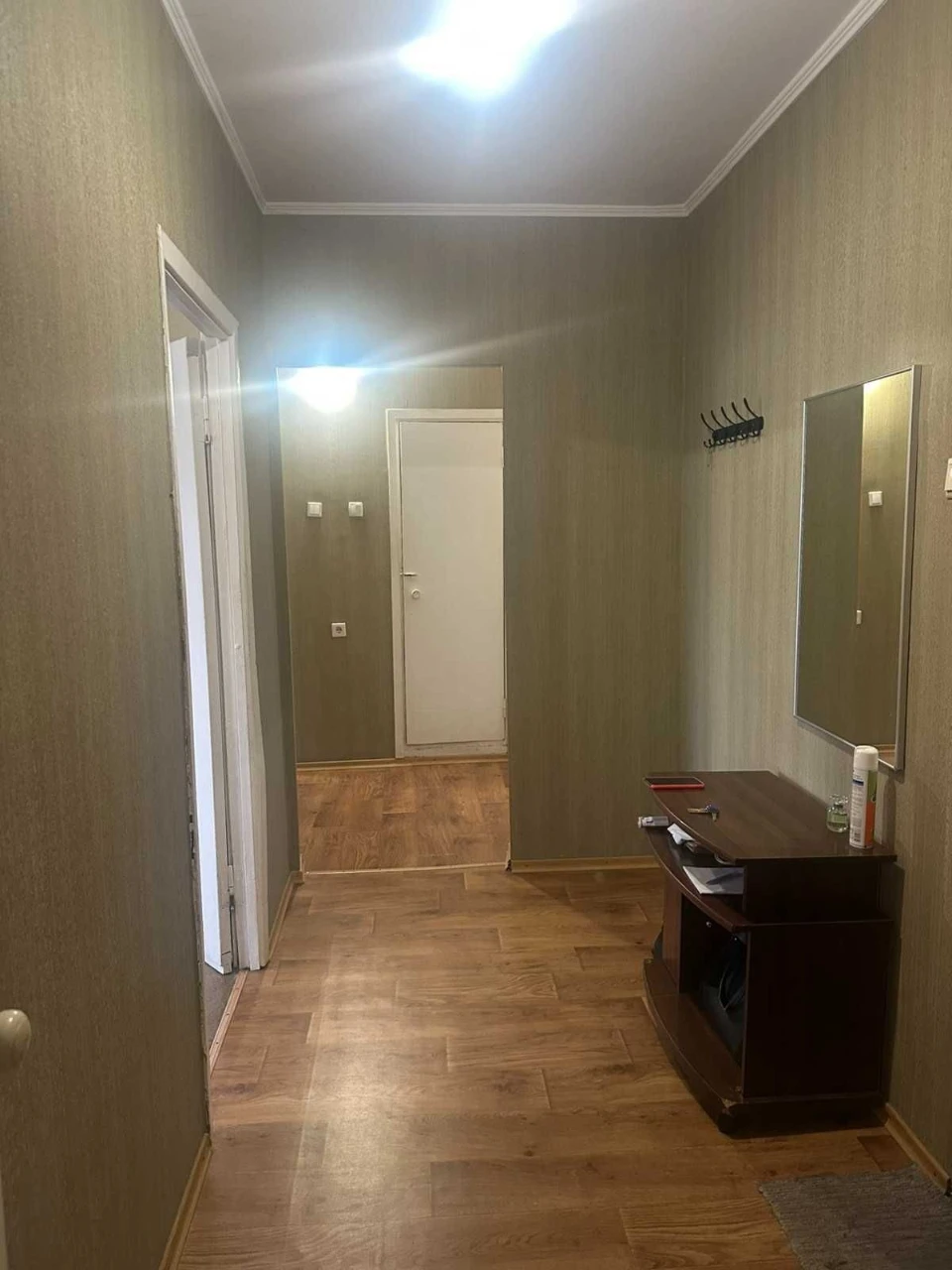 Rent 2 bedroom apartment on вул. Срібнокільська, 5 minutes from metro Poczyna