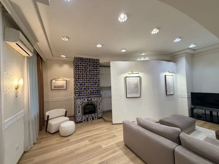 Apartment for Rent - Khreshchatyk, Passaz. Pechersk. Center