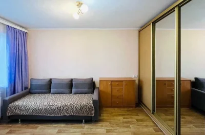 Pechersk, Klovsky Uzviz, 20. Rent 1-bedroom apartment.
