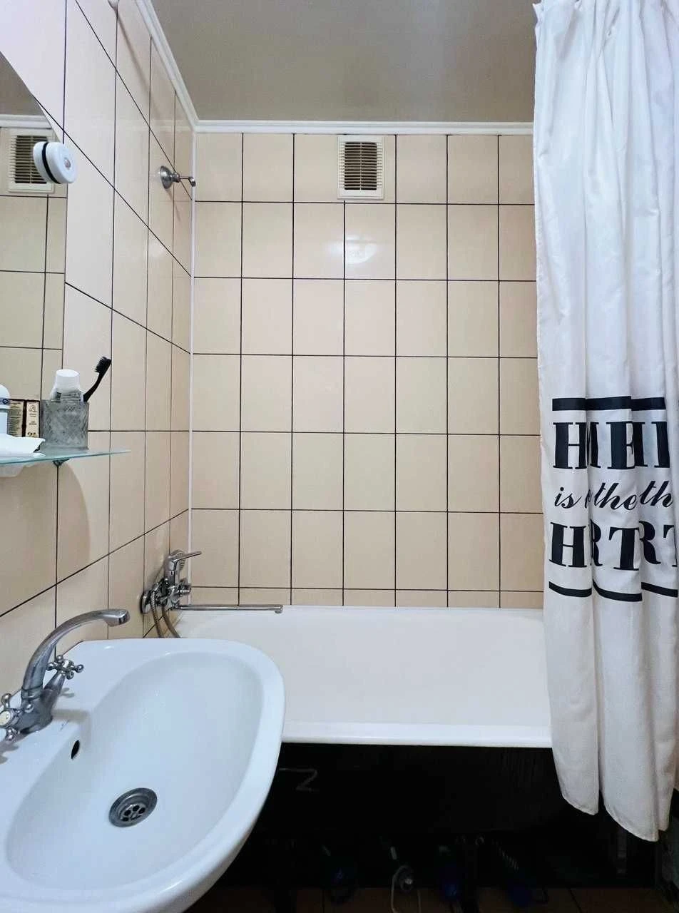 Pechersk, Klovsky Uzviz, 20. Rent 1-bedroom apartment.