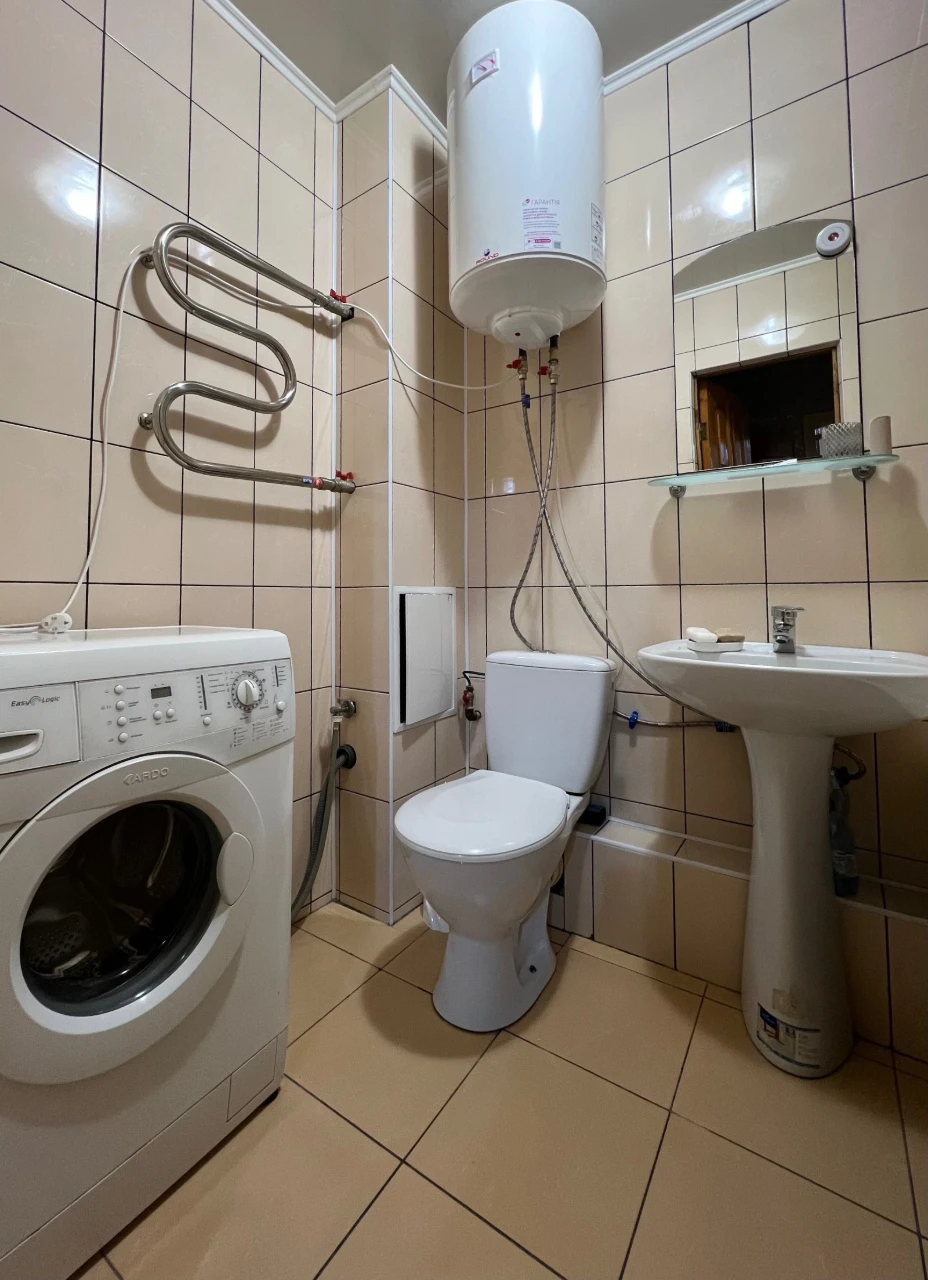 Pechersk, Klovsky Uzviz, 20. Rent 1-bedroom apartment.