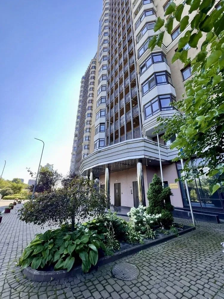 Rent a modern 1-bedroom apartment in the "Cosmopolitan" residential complex, Degt