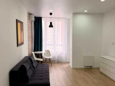 Apartment. Kahovska St, Kyiv