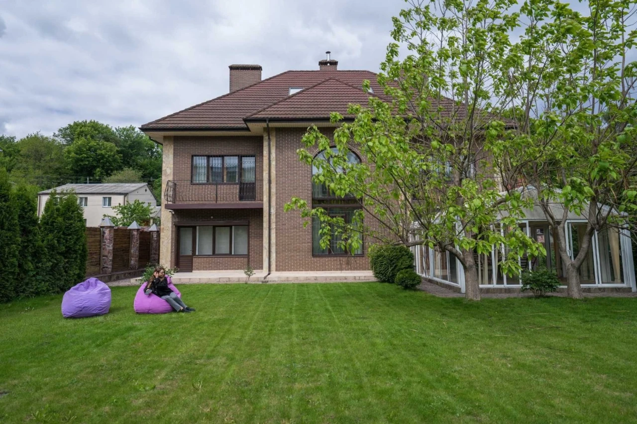 Rent a house in Kyiv, Holosiievo