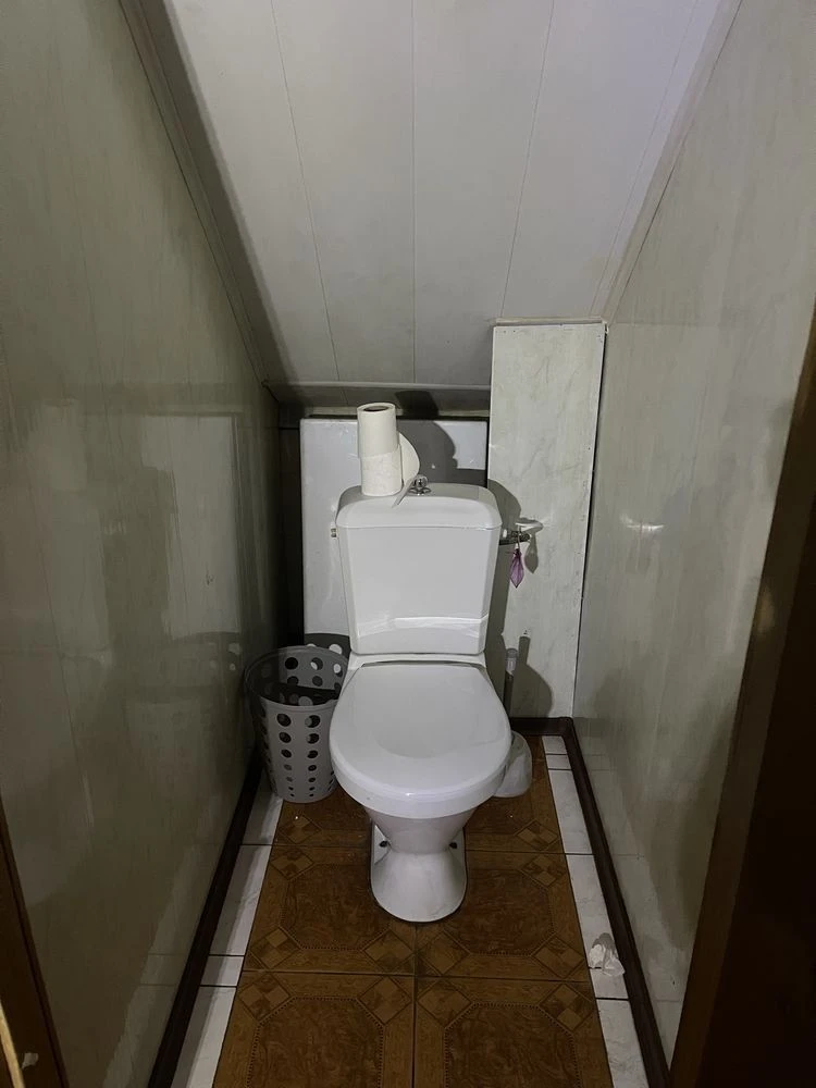 Rent House in Osokorky, 160 sq m, 8 rooms, basement, 30 sq m basement, garage