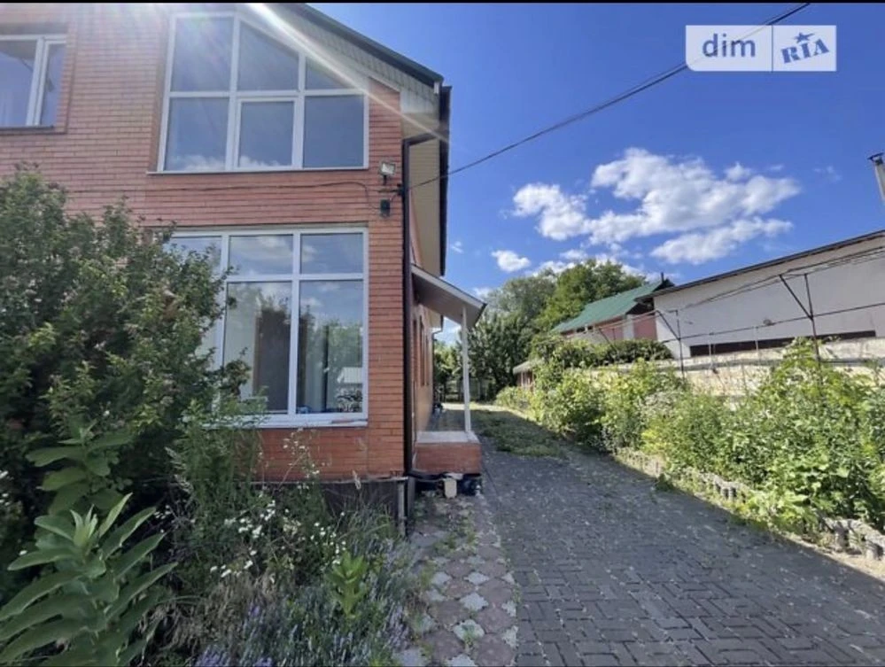 Rent House in Osokorky, 160 sq m, 8 rooms, basement, 30 sq m basement, garage