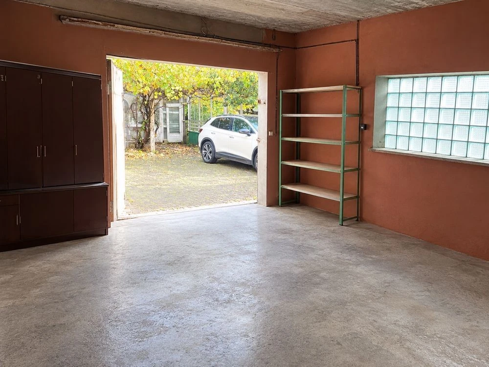 Rent House in Osokorky, 160 sq m, 8 rooms, basement, 30 sq m basement, garage