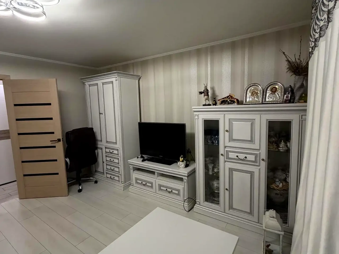 Sale of a 4-room apartment 75 m² on the 2nd floor/9th floor.