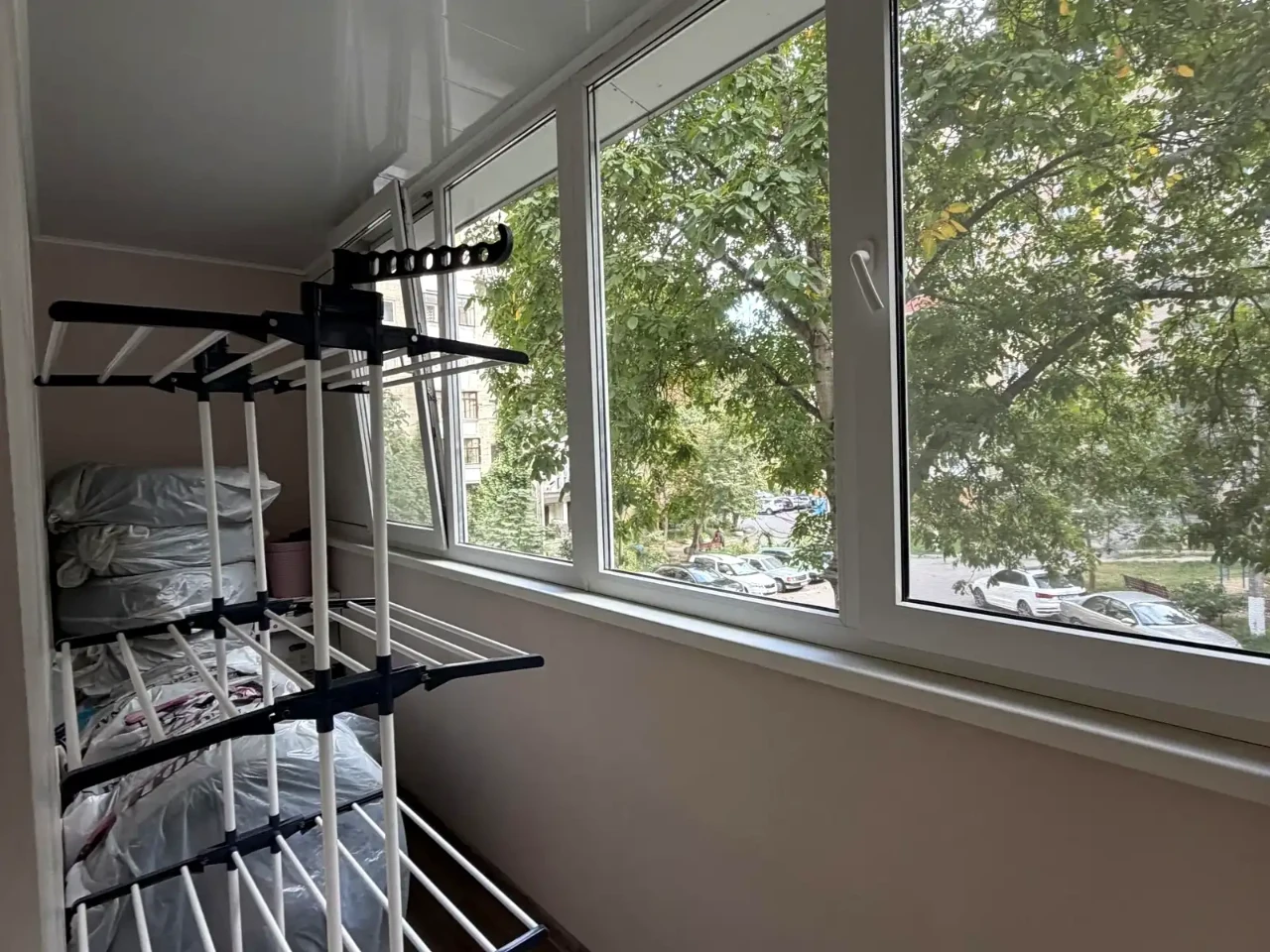 Sale of a 4-room apartment 75 m² on the 2nd floor/9th floor.