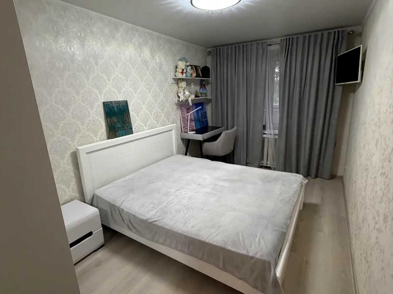 Sale of a 4-room apartment 75 m² on the 2nd floor/9th floor.