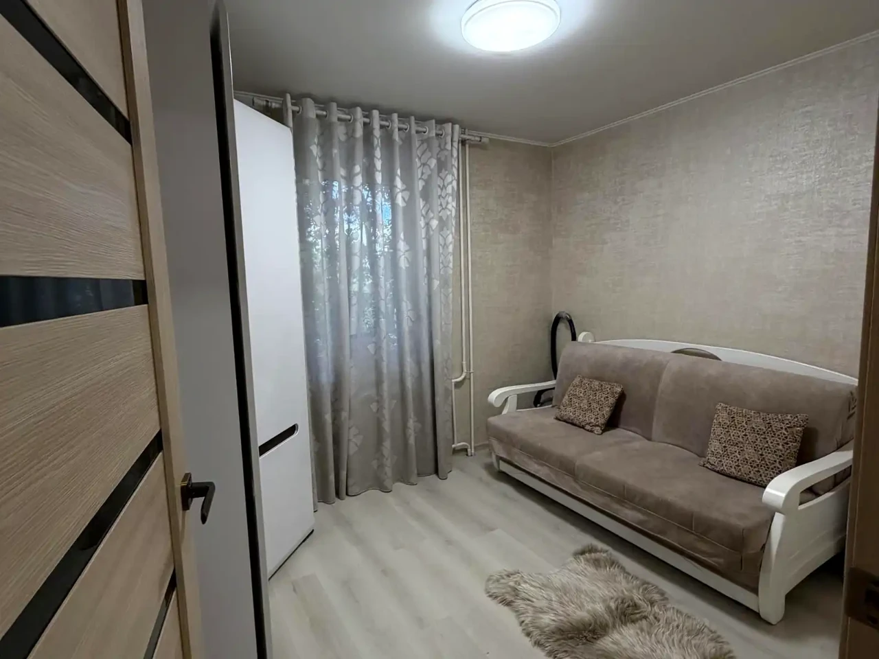 Sale of a 4-room apartment 75 m² on the 2nd floor/9th floor.