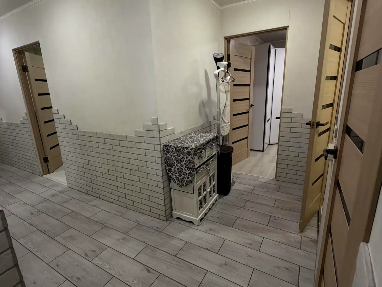 Sale of a 4-room apartment 75 m² on the 2nd floor/9th floor.