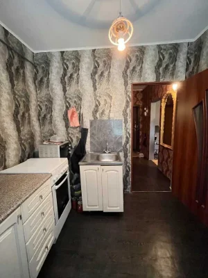 Продаж 1-кімнатної квартири в Придніпровську, вулиця Василя Симоненка, 1