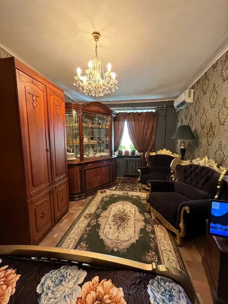 Продаж 1-кімнатної квартири в Придніпровську, вулиця Василя Симоненка, 1